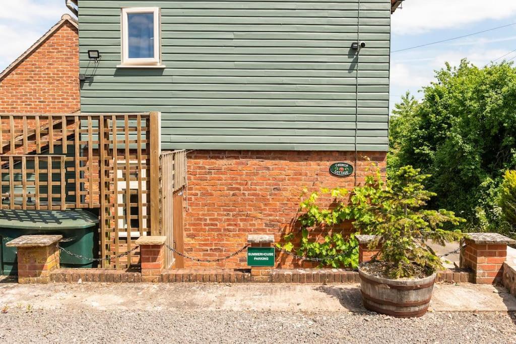 The Summerhouse, Countryside Retreat With Private Hot Tub Bridgnorth Eksteriør billede