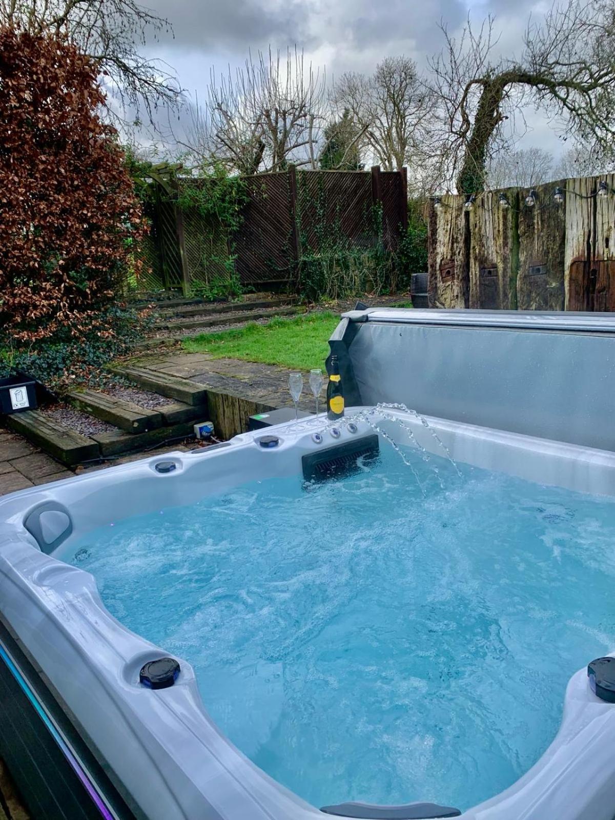The Summerhouse, Countryside Retreat With Private Hot Tub Bridgnorth Eksteriør billede
